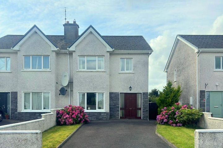 5 Old Racecourse, Knock Rd, Ballyhaunis, Mayo