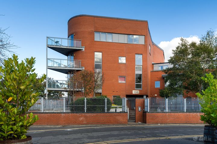 Apartment , Dakota Court, Royal Canal Bank, Phibsborough, Dublin 7