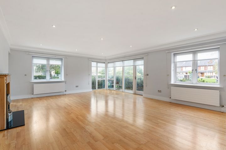 4 Sefton Hall, Kelston, Leopardstown Road, Foxrock, D18 YC67