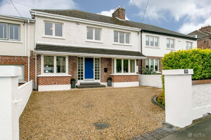19 Woodlands Dr, Stillorgan, Co Dublin, Dublin