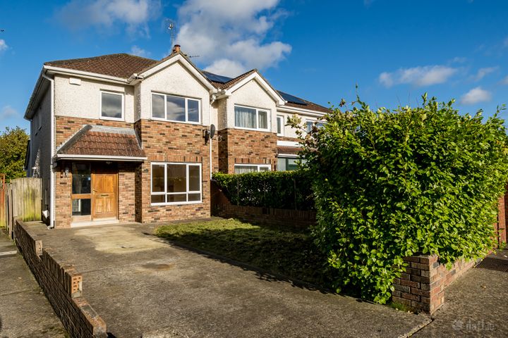 27 Tara Court Road, Navan, Co. Meath, C15T9Y2