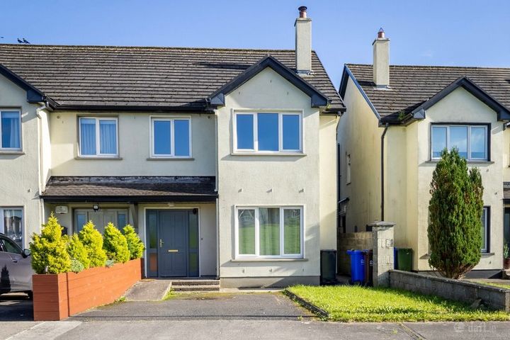 24 Rathcluain Village, Kiltimagh, Kiltimagh, Co. Mayo, F12F856