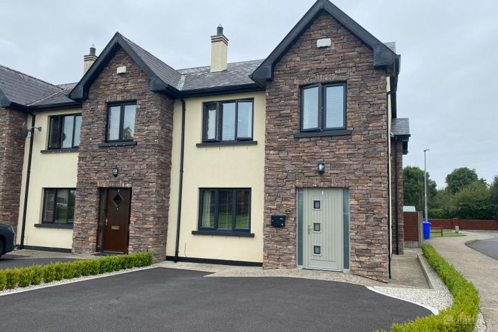 12 Kingscourt, Castlepollard, Castlepollard, Co. Westmeath, N91W832