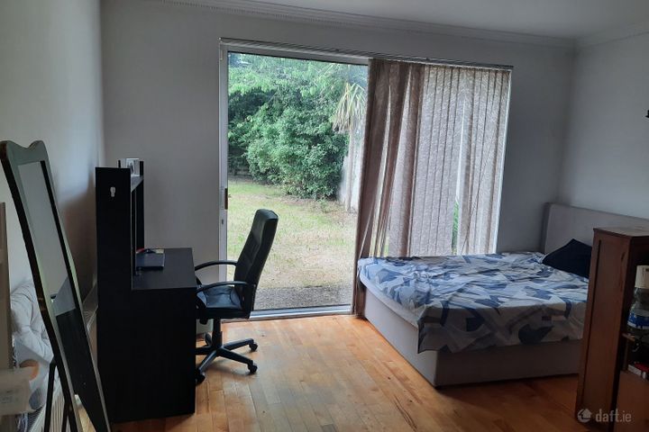 Castleknock Road, Navan Road (D7), Dublin 7