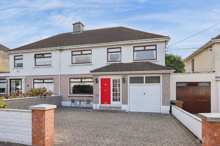 28 Lorcan Drive, Whitehall, Santry, Dublin 9, D09NX34