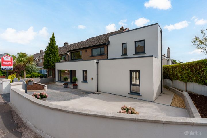 Scarisbrick, 24 The Orchards, Montenotte, Co. Cork, T23W7WR