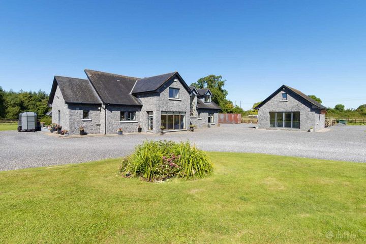 Hollyfarm, Salestown, Dunboyne, Meath