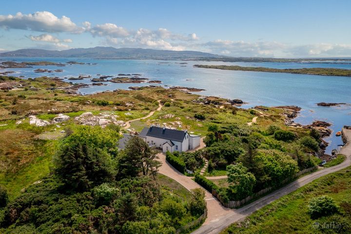 Horizon House, Lackenagh, Burtonport, Donegal