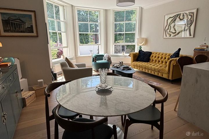 Westfield, Edward Square, Bloomfield Avenue, Donnybrook, Dublin 4