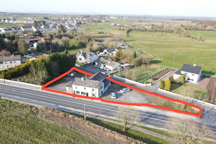 Chariot Lounge, Corskeagh, Frenchpark, Frenchpark, Co. Roscommon, F45C963