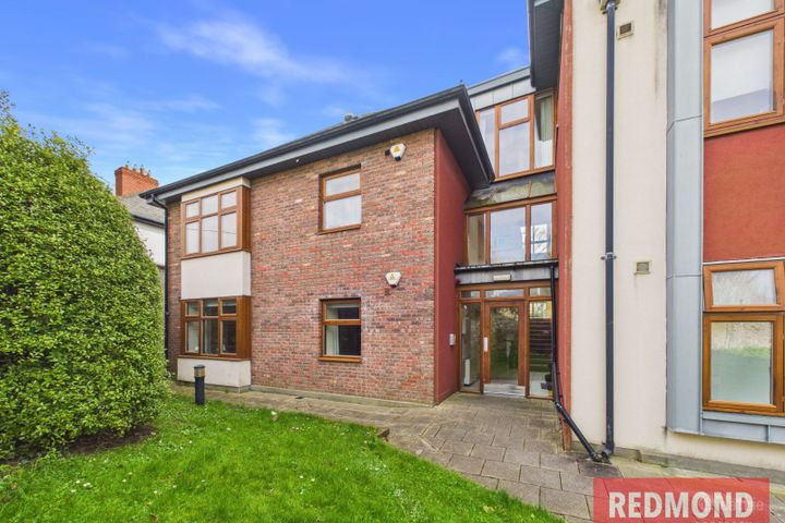 5 Tudor House, Oulton Road, Clontarf, Dublin 3