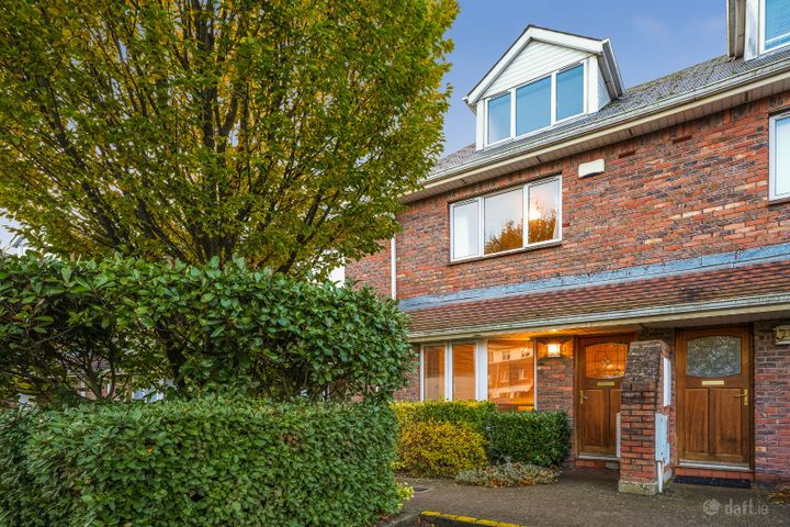 4 Hampton Square, Navan Road (D7), Dublin 7, D07XE02