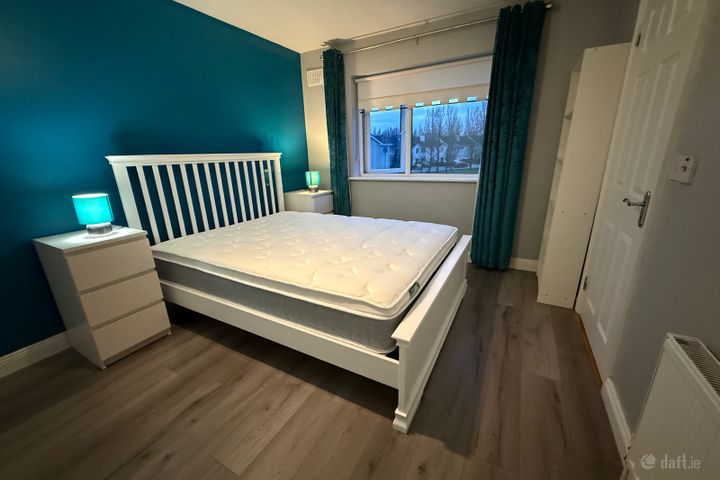 8 Fairlands, Roscommon Road, Athlone, Athlone, Co. Westmeath