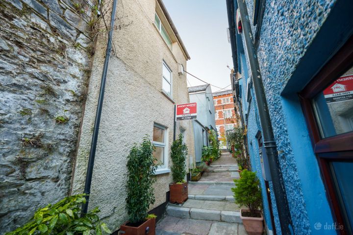 4 Green Field Lane, Cove Street, Cork City Centre, T12KWA4