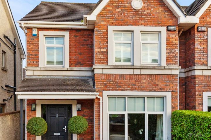 37 Saint Gabriels, Cabinteely, Dublin 18, D18K850
