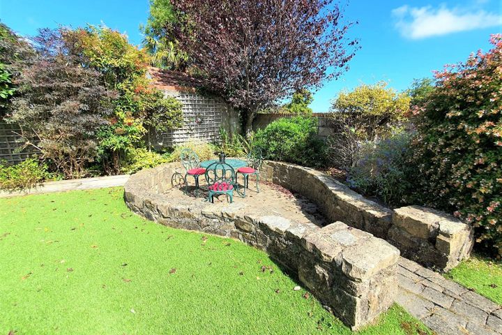 Cairn Hill, Foxrock, Dublin 18