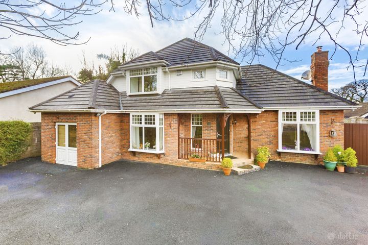 Carricklodge, Torquay Rd, Foxrock Dublin 18, Dublin 18, Dublin