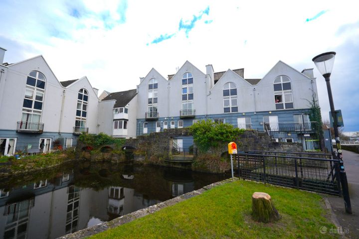 36 The Waterfront, Bridge Street, Galway City Centre, H91WC90