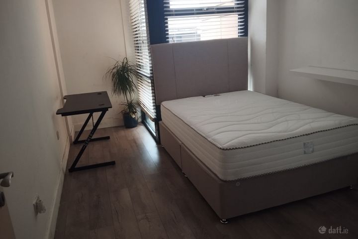 Belgard Square, Tallaght, Tallaght, Dublin 24