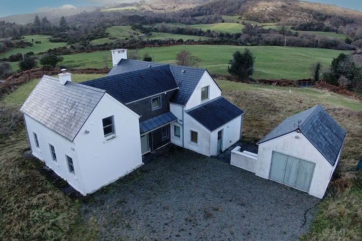 Annie's Cottage, Inchidroil, Ballingeary, Macroom, Co. Cork, P12HR63