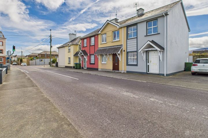 5 Low Field Apartments, Lower Basin View, Tralee, Co. Kerry, V92PTW8
