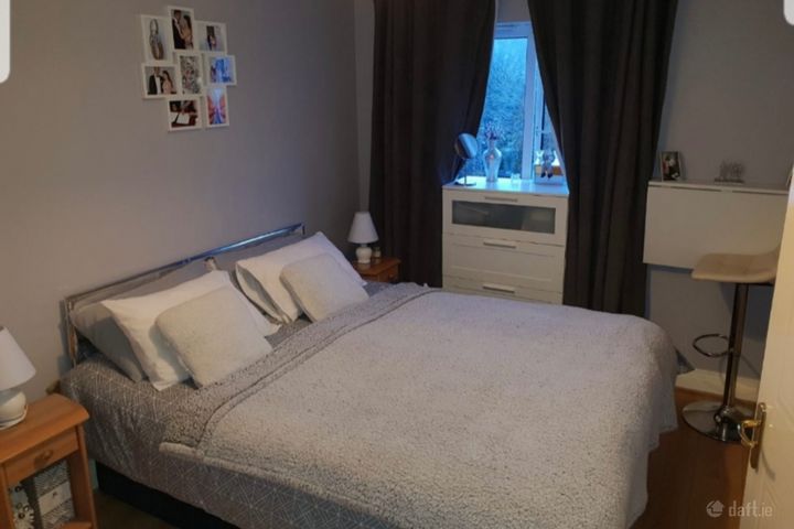 Snugborough Road, Blanchardstown, Dublin 15