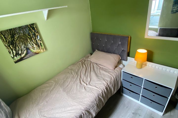 Off Cork Street, The Coombe, Dublin 8