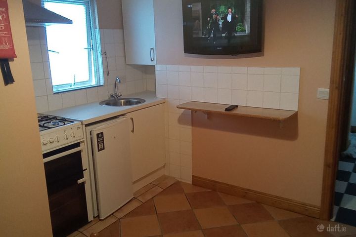 1 Earlsfort Gardens, Lucan, Co. Dublin