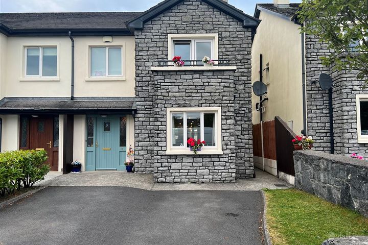 19 Carraig Mor, Loughrea, Galway