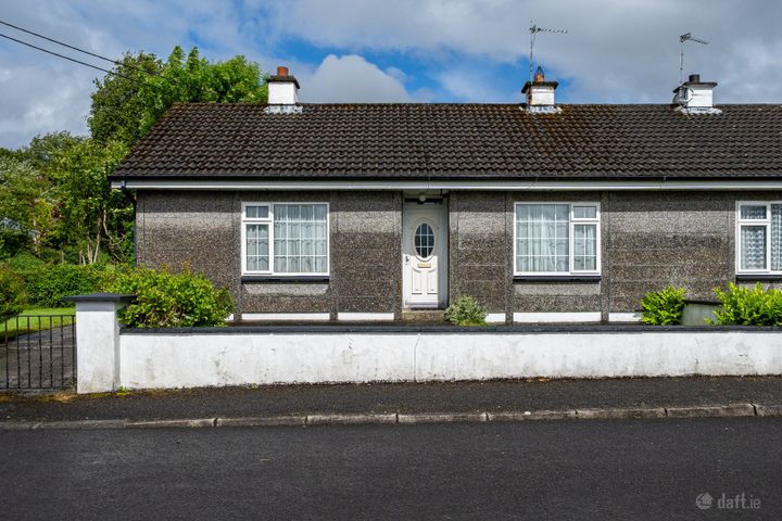 1 O' Carolan Drive, Ballyfarnon, Co. Roscommon, F52KF74