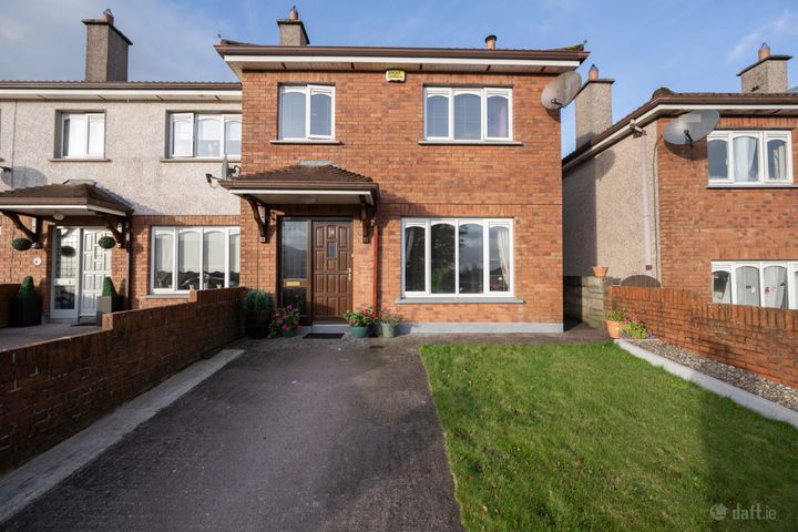 38 Eagle Valley, T12AXY4