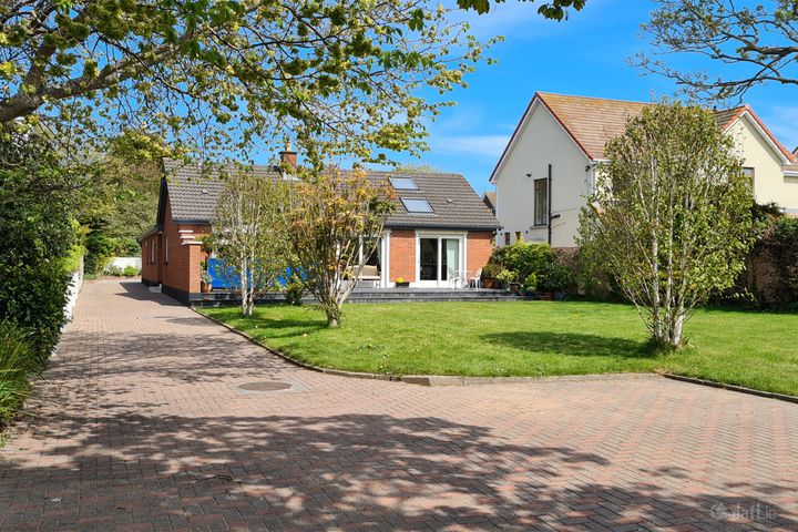 Tineveragh, Carrickbrack Road, Sutton, Dublin 13, Dublin