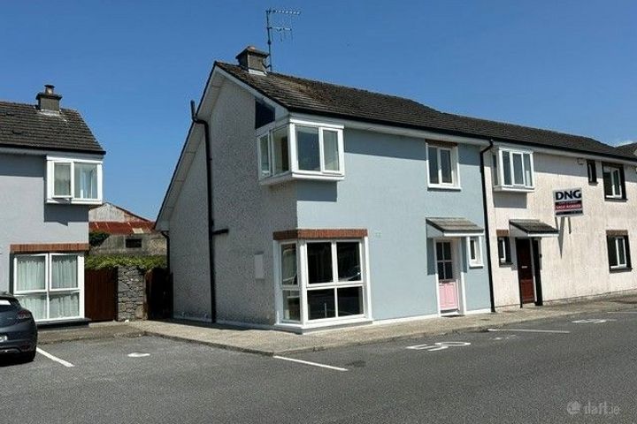 6 Croke Gardens, Thurles, Thurles, Co. Tipperary, E41N6W9