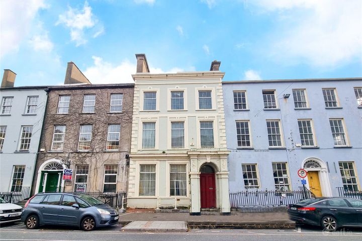 19 Denny Street, Tralee, Co. Kerry, V92YC94