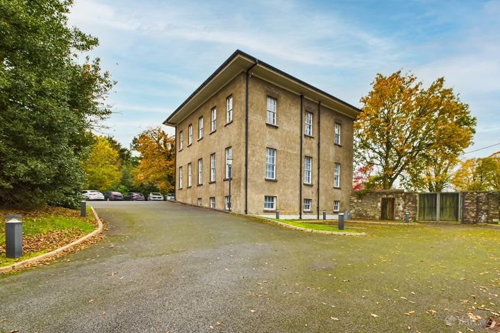 Rockville, Newtown Road, Waterford City, Co. Waterford, X91Y896