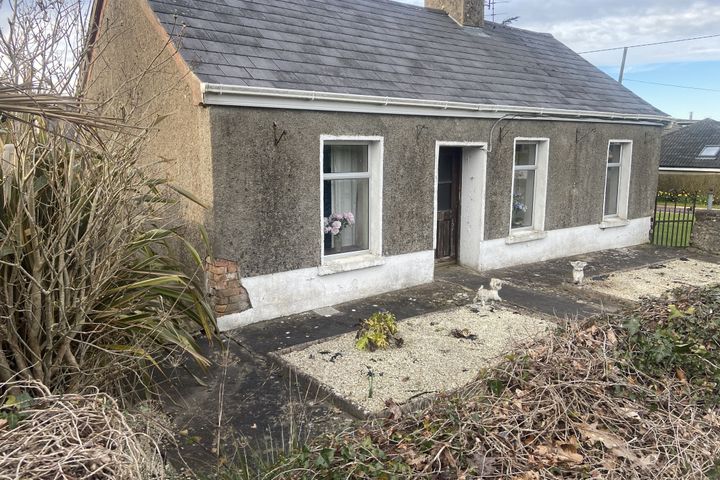 Rose Cottage, Duntaheen Road, Fermoy, Co. Cork, P61XH67 - Photo 2