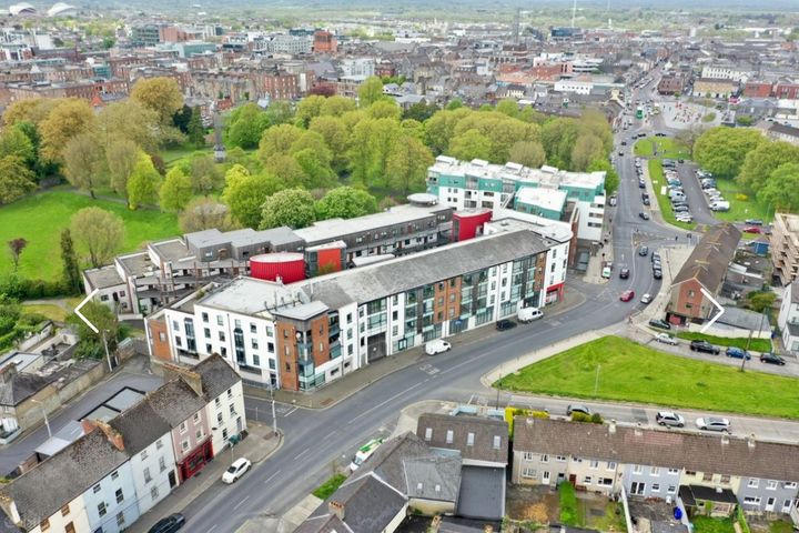 Limerick City Large Apartment , Limerick City Centre, Co. Limerick