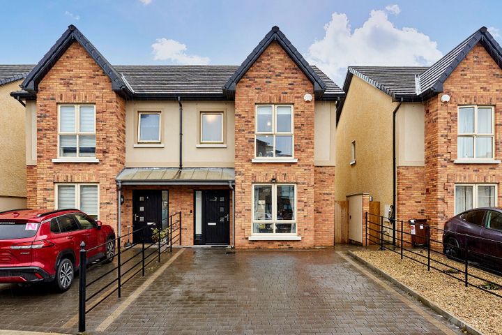 3 The View, Royal Oaks, Enfield, Meath