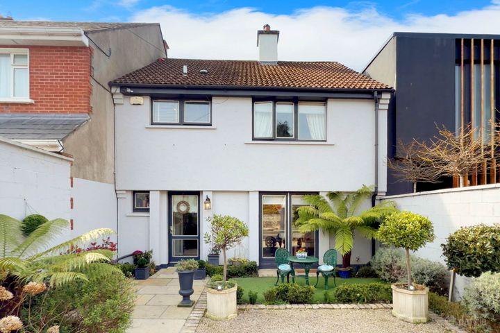 Killasser Mews, 24 Morehampton Lane, Donnybrook, Dublin  4, D04F6F2 - Photo 2