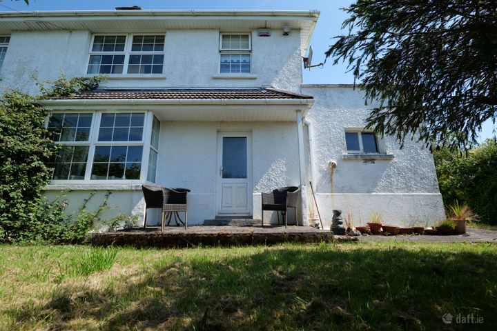 Glenthorne, 17 Seafield Estate, Kilcoran Road, Youghal, Co. Cork, P36FD32