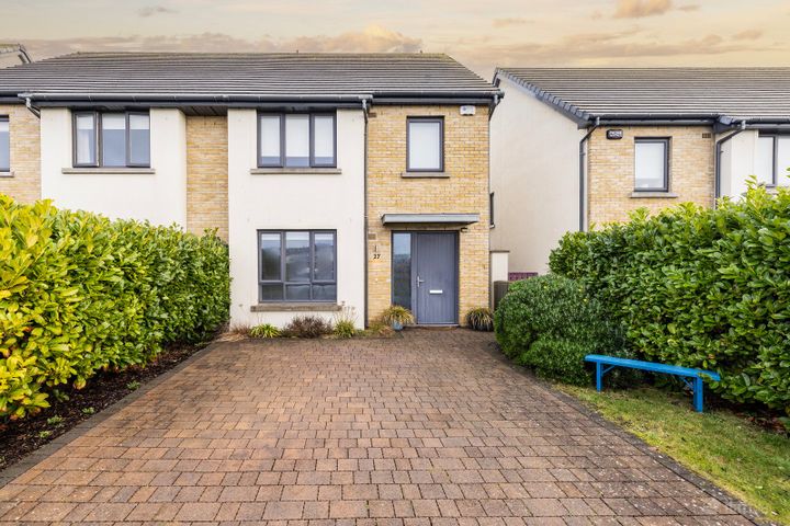 27 Knightsgate Crescent, Rush, Co. Dublin, K56A720