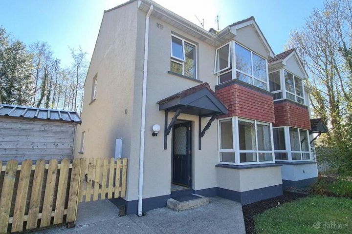 36 Whitethorn Grove, Letterkenny, Co. Donegal, F92DW92