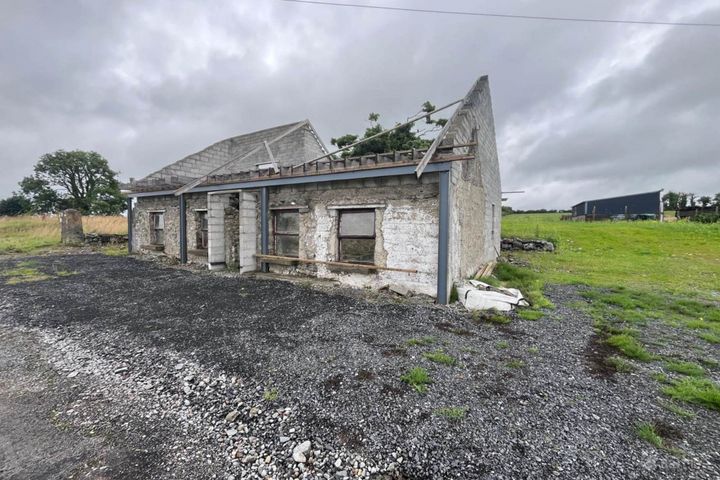 Rathban, Castleblakney, Ballinasloe, Co. Galway, H53F799