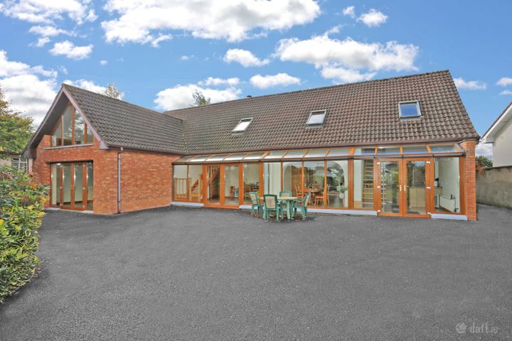 Dundela, Golf Links Rd, Kilbane, Limerick