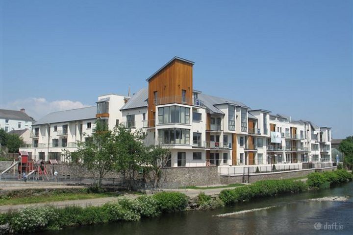 3 Riverbank, North Main Street, Bandon, Co. Cork, P72HD42