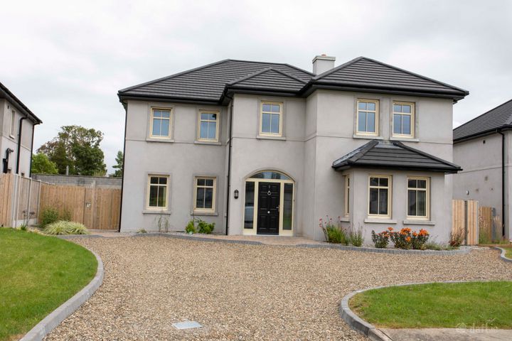 No. 2 An Caireal, Mounthawk, Tralee, Co.Kerry, V92XEA8