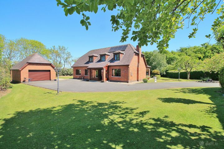 Earlsfort, Doorogue, Ballyboughal, Co. Dublin, A41HP57