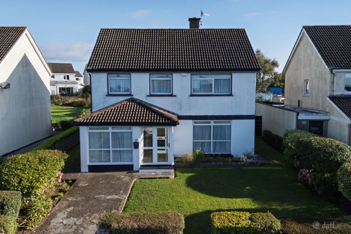 32 Sweetbriar Lawn, Tramore, Co. Waterford, X91XP89