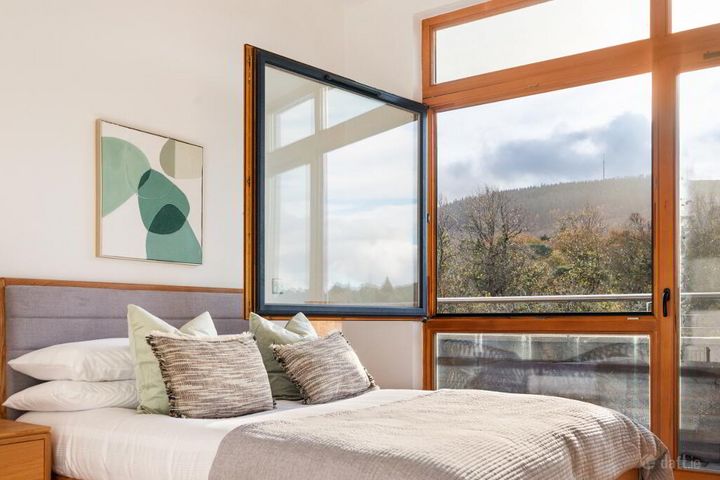 The Willow, 65 Parkview, Stepaside, Co. Dublin, D18H3EE