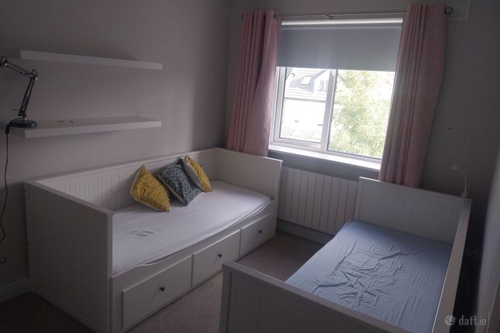 Rathcoole, Co. Dublin, Rathcoole, Dublin 24